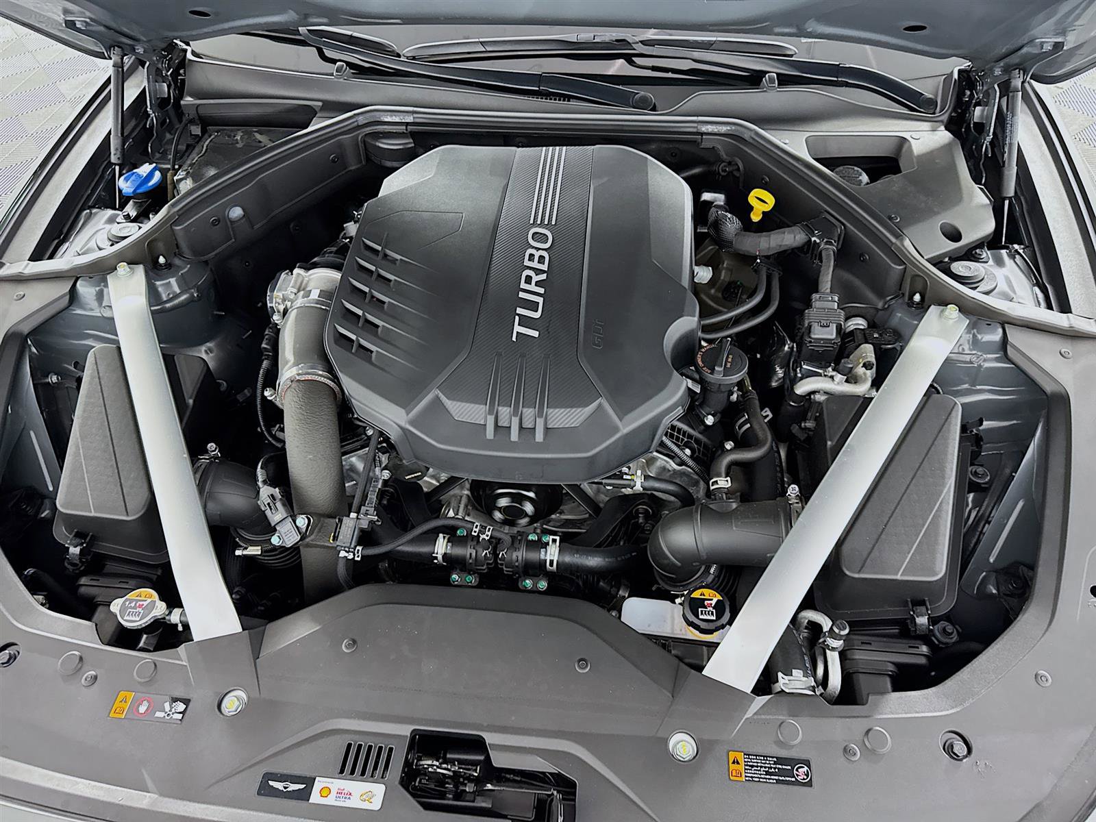 2025 Genesis G70 3.3T Sport Prestige photo 32