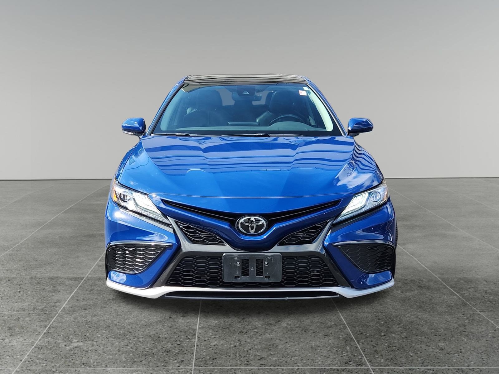 2023 Toyota Camry XSE photo 2