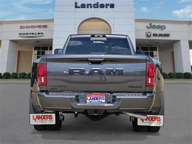 2025 Ram 3500 Laramie photo 4