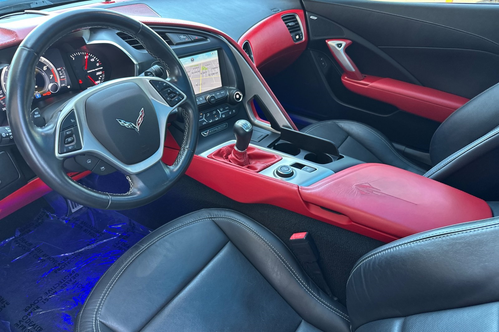 2015 Chevrolet Corvette Stingray 2LT photo 10