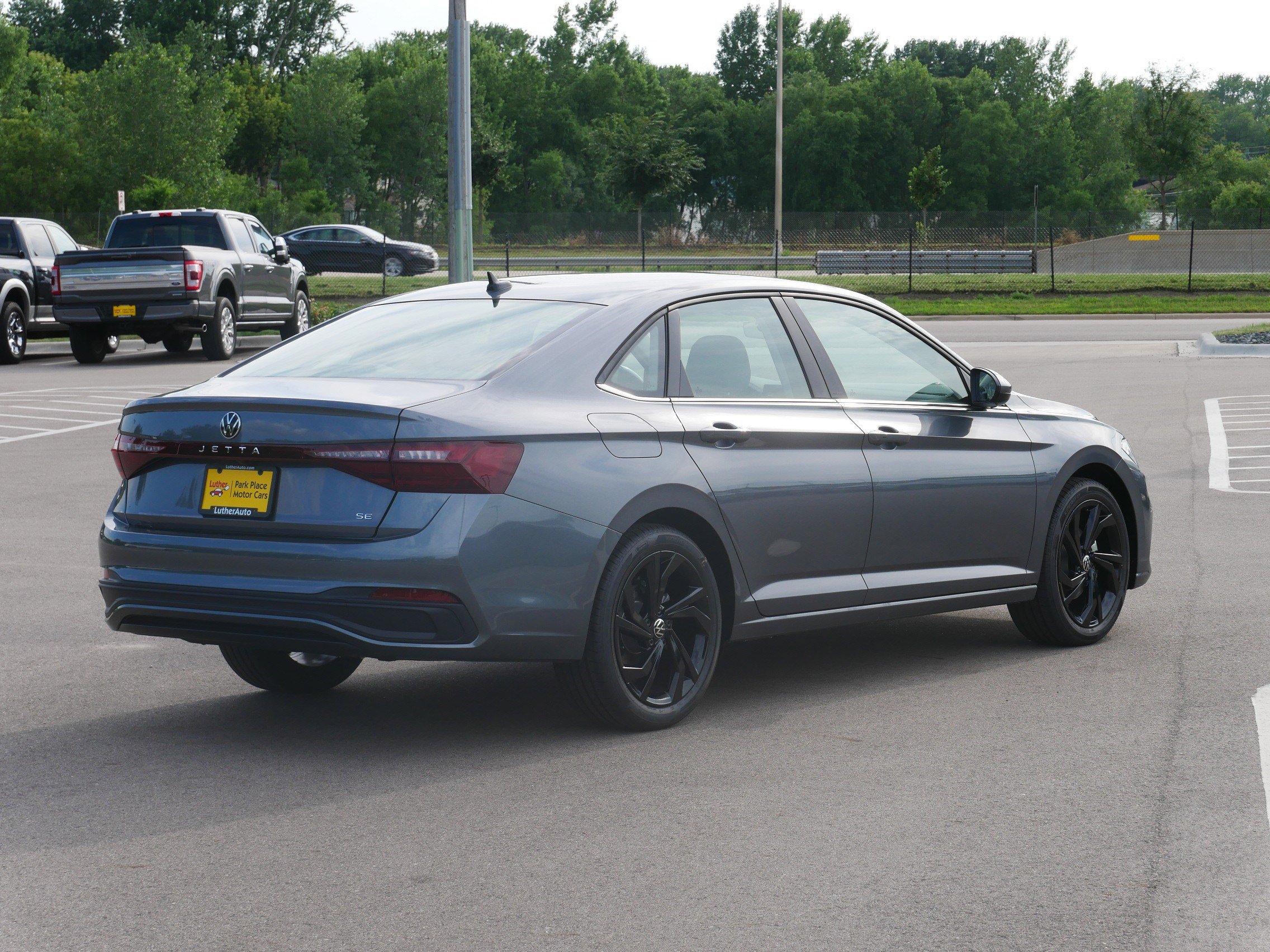 2025 Volkswagen Jetta SE photo 2