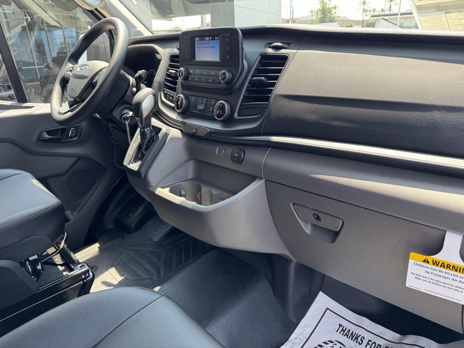 2025 Ford Transit photo 4