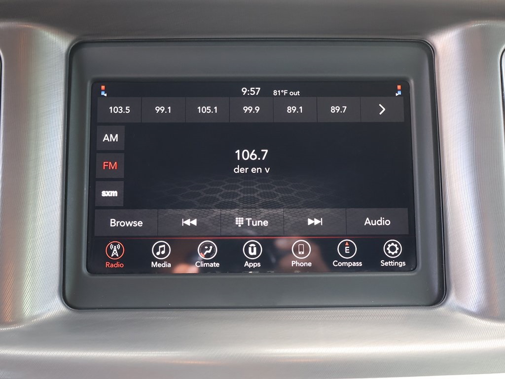 2022 Dodge Charger SXT photo 40