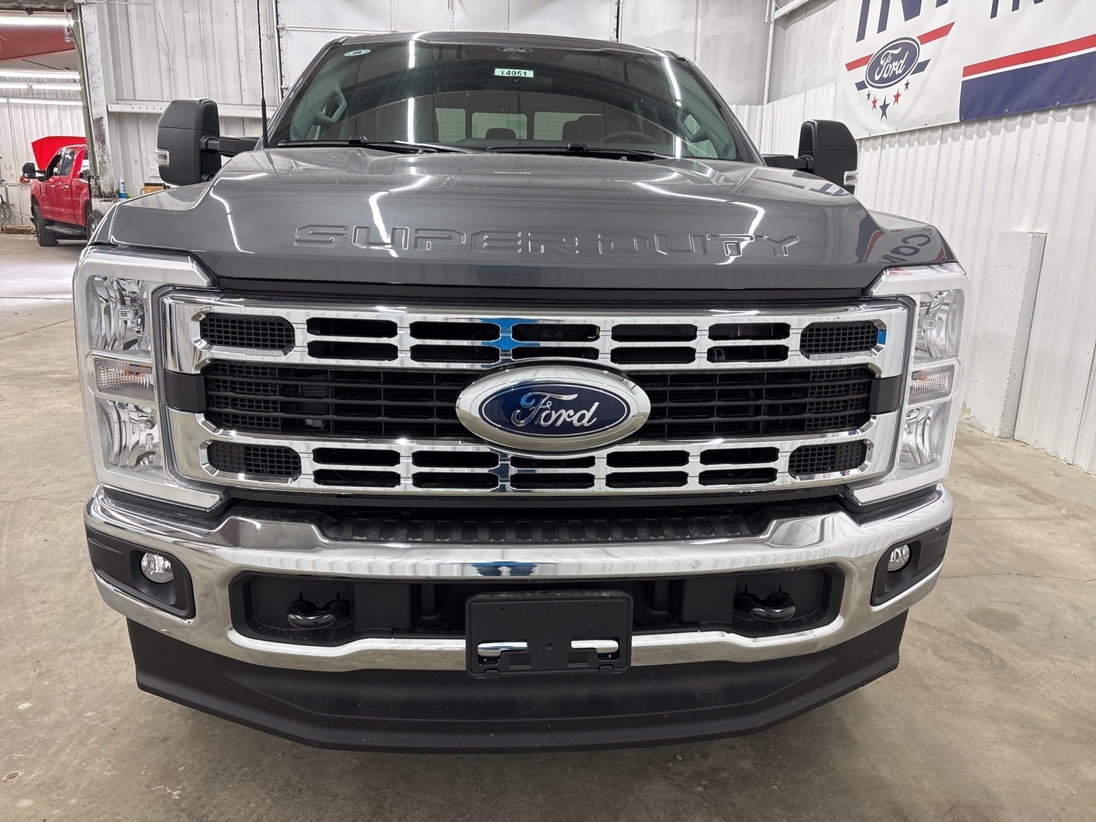 2025 Ford F-250 XLT photo 3