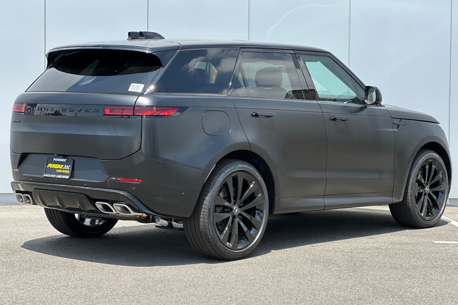 2025 Land Rover Range Rover Sport SE photo 5