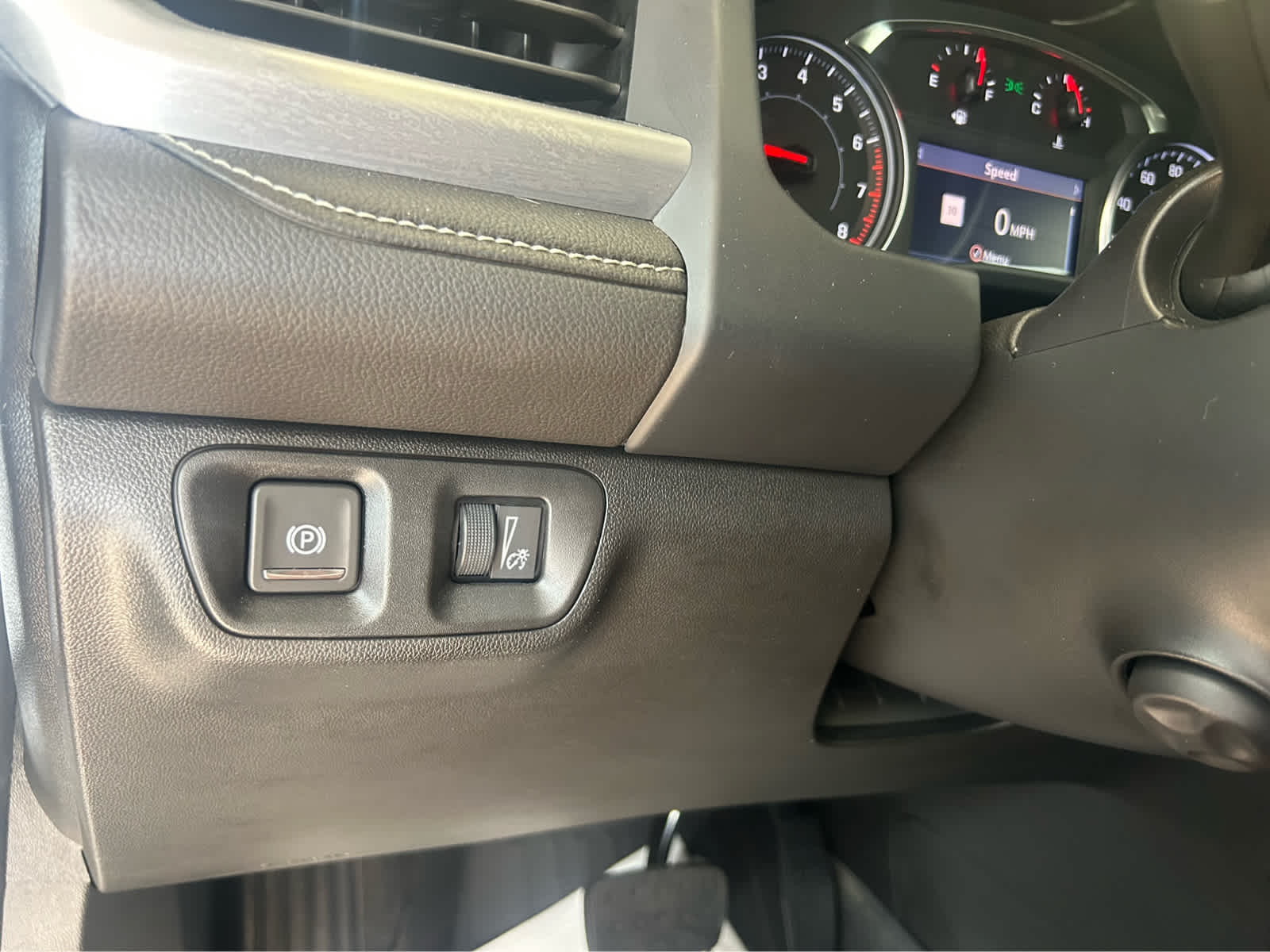 2023 Gmc Acadia SLT photo 9