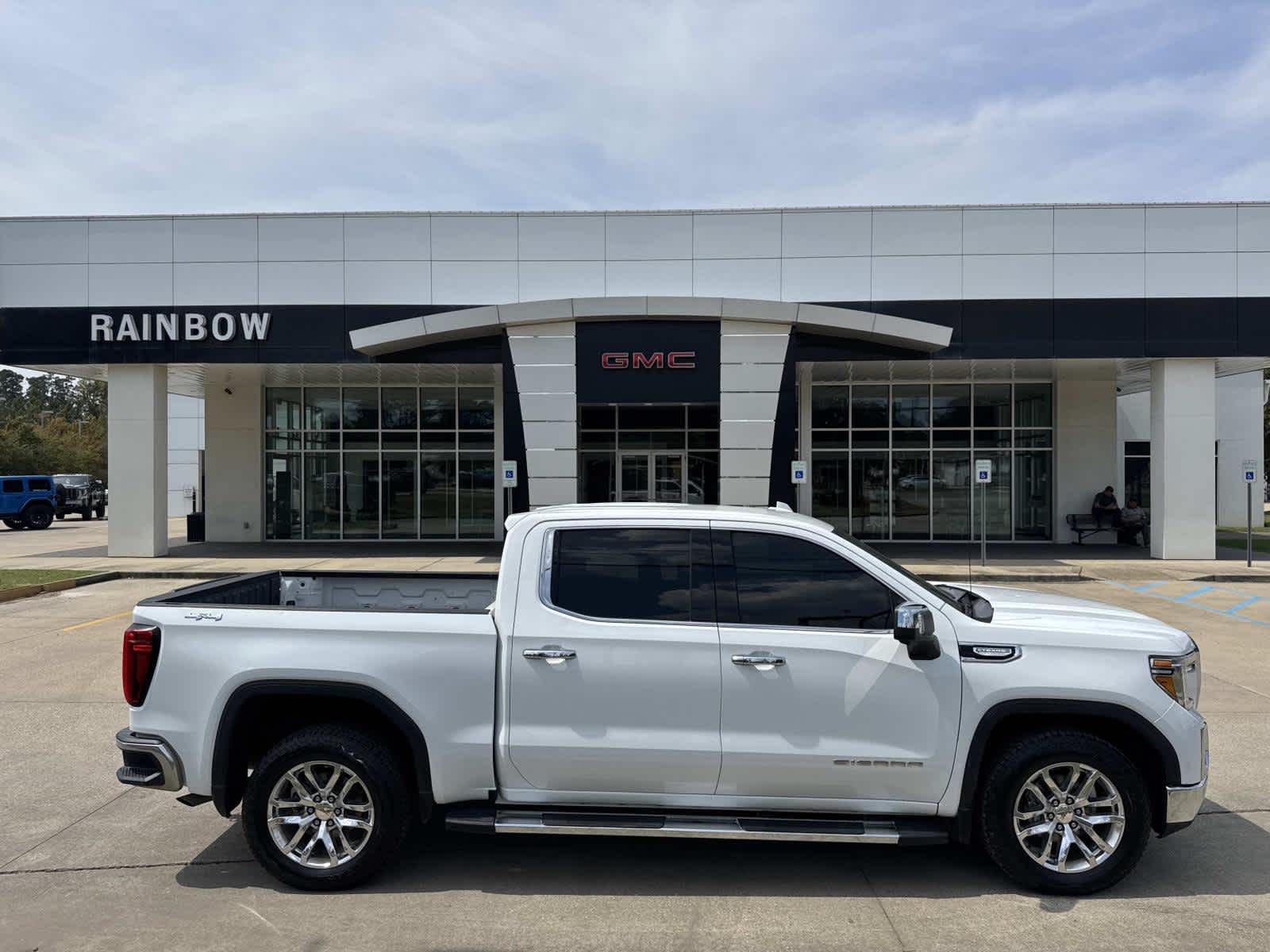 2019 GMC Sierra 1500 SLT's photo