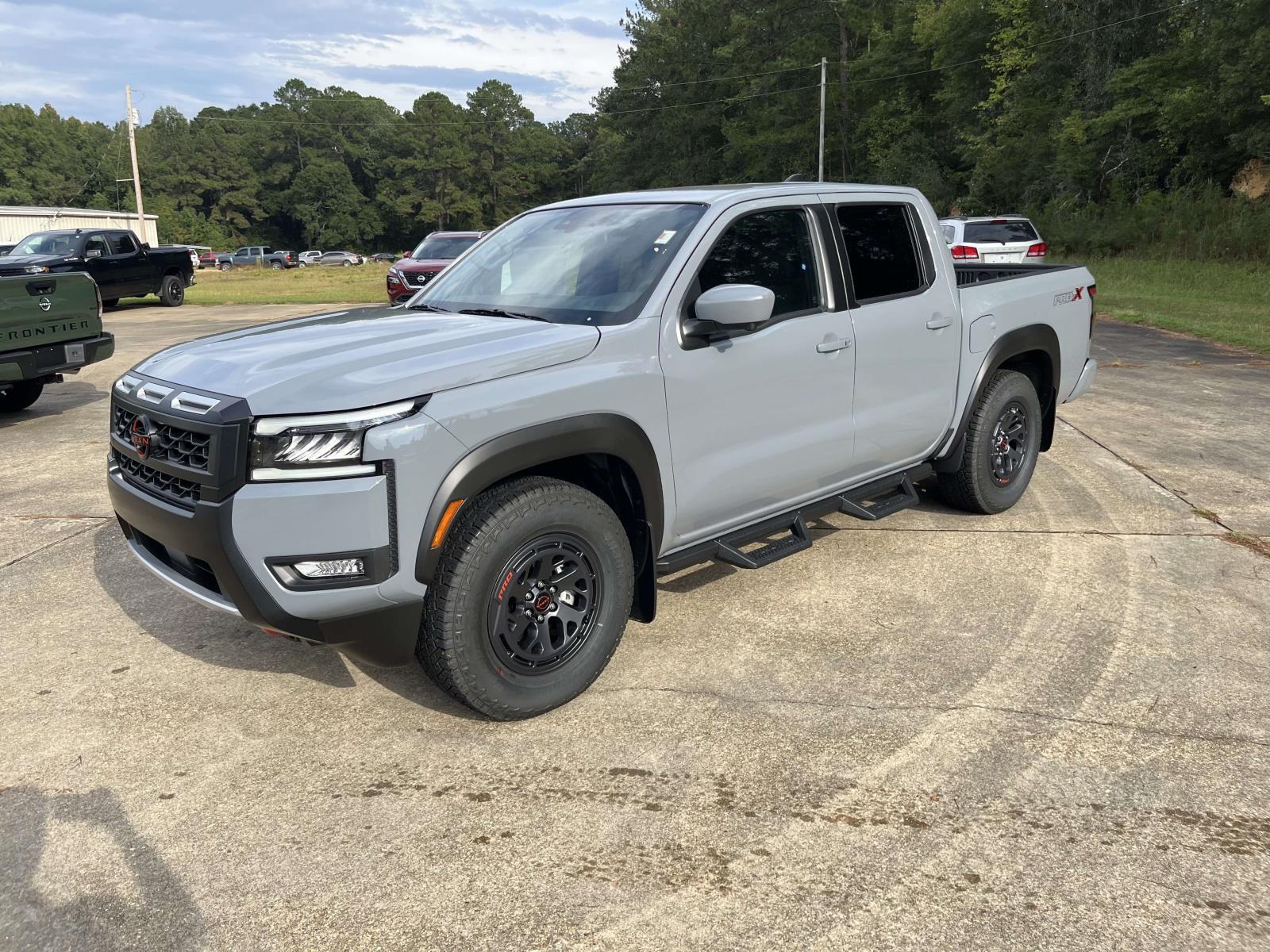 2026 Nissan Frontier PRO-X's photo