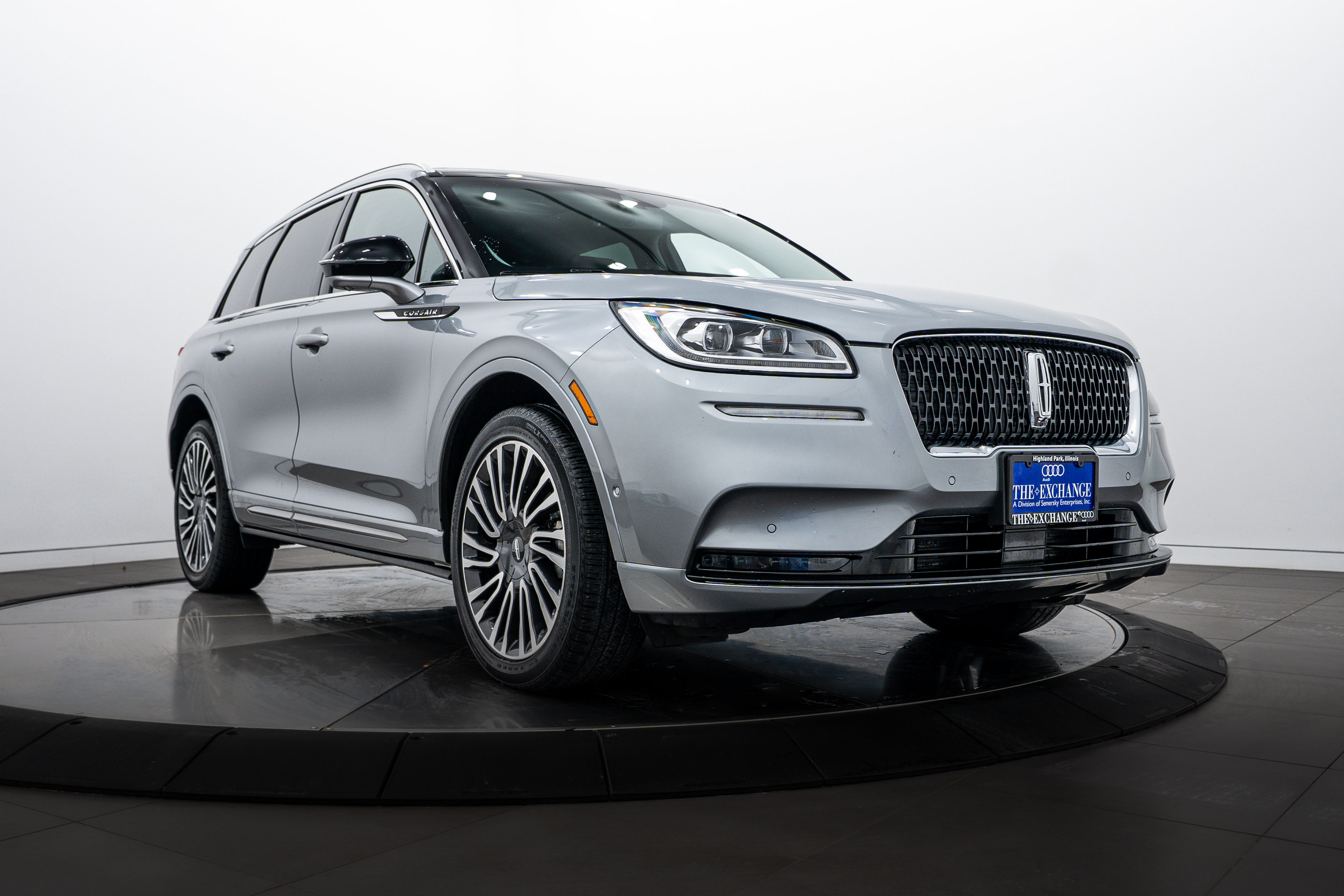 2022 Lincoln Corsair Reserve's photo