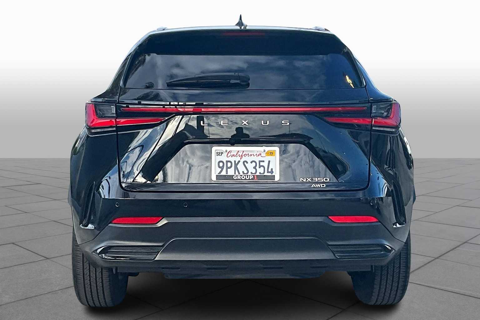 2025 Lexus NX Premium AWD photo 4