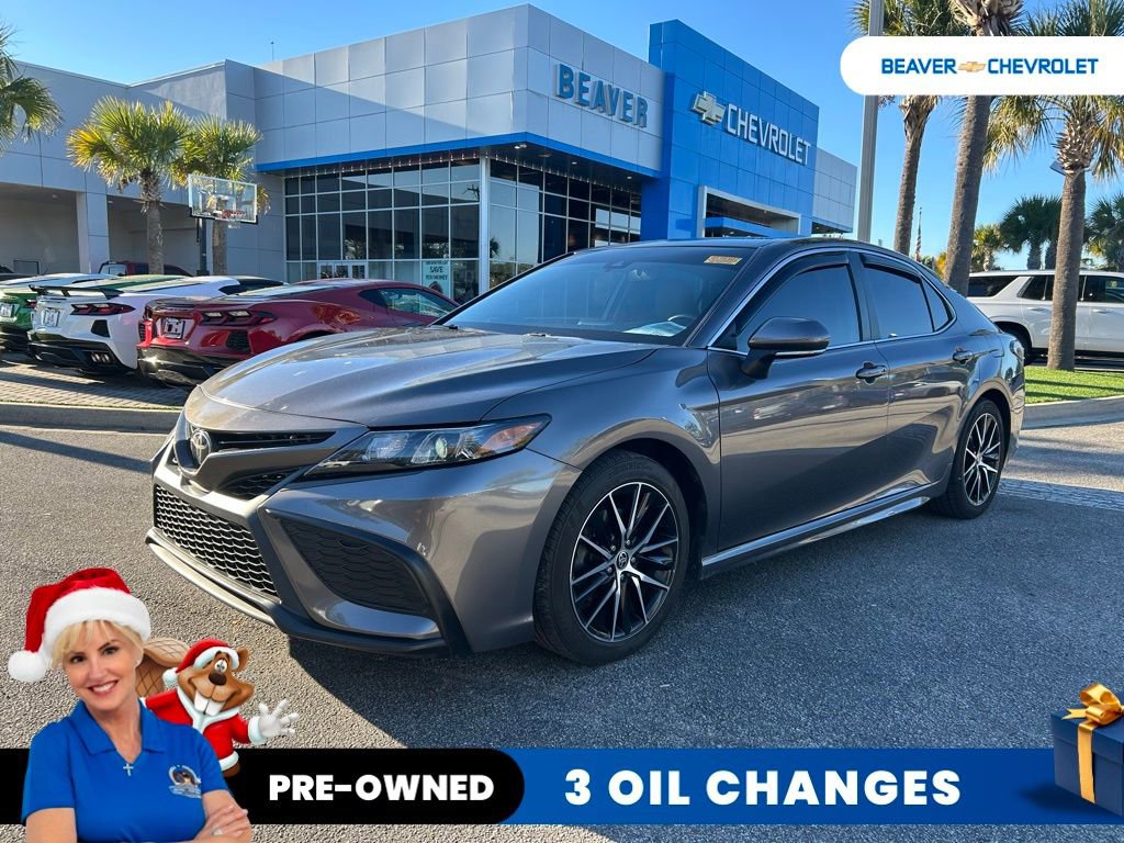 2021 Toyota Camry SE's photo