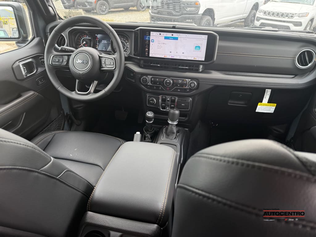 2025 Jeep Gladiator Sport photo 4