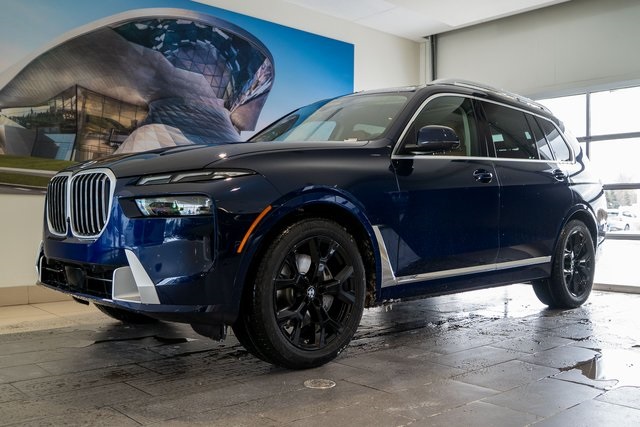 2026 BMW X7 40i's photo