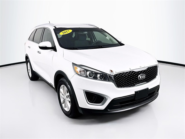 2017 Kia Sorento LX's photo