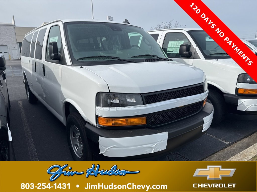 2025 Chevrolet Express Passenger LS's photo