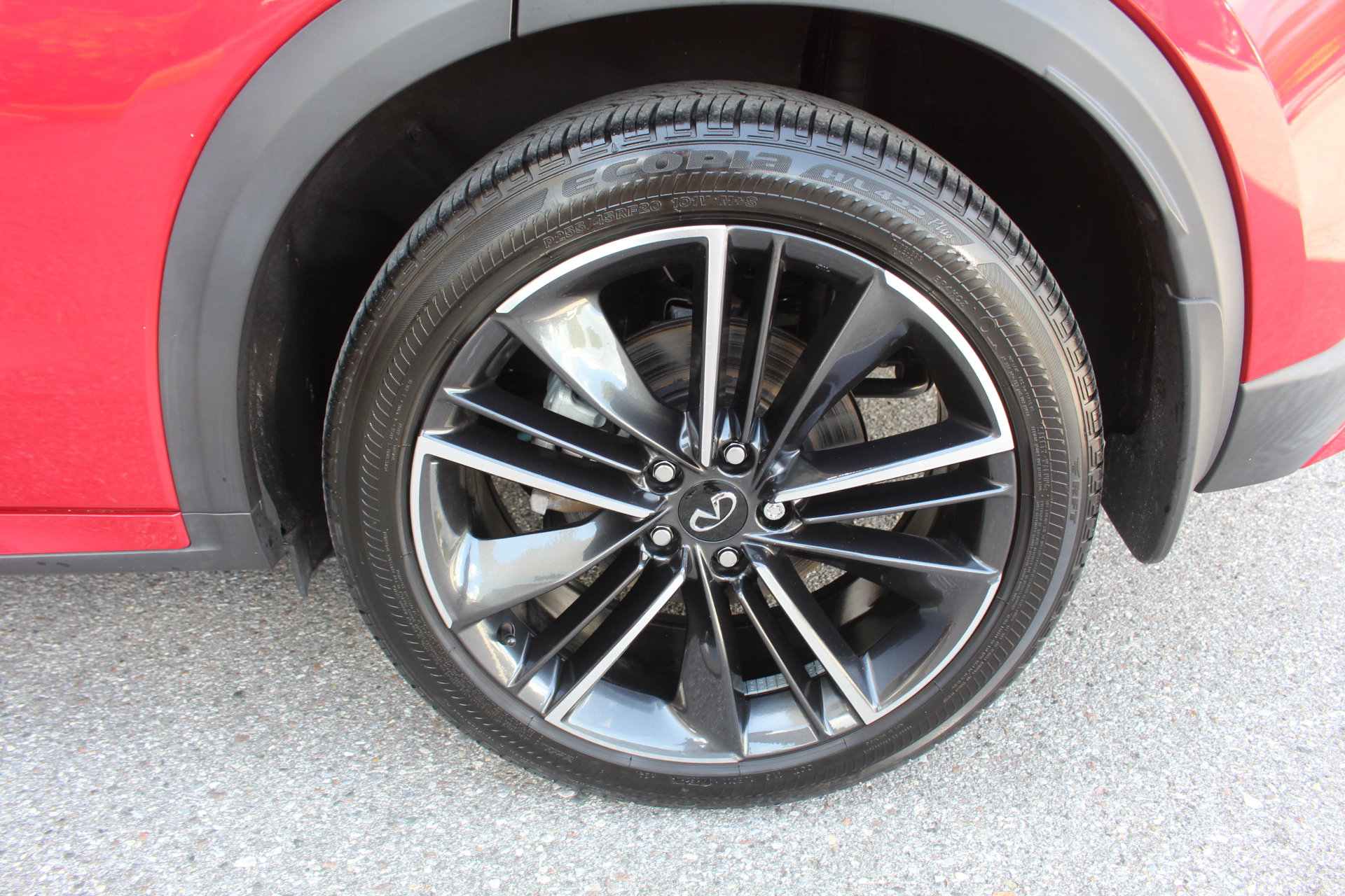 2022 Infiniti QX55 Essential photo 10