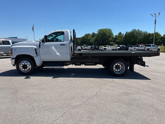 2024 Chevrolet Silverado 4500HD Work Truck photo 3