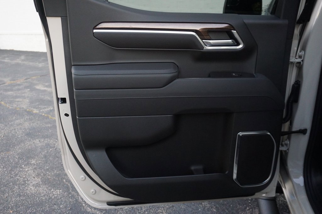 2026 Chevrolet Silverado 1500 RST photo 23