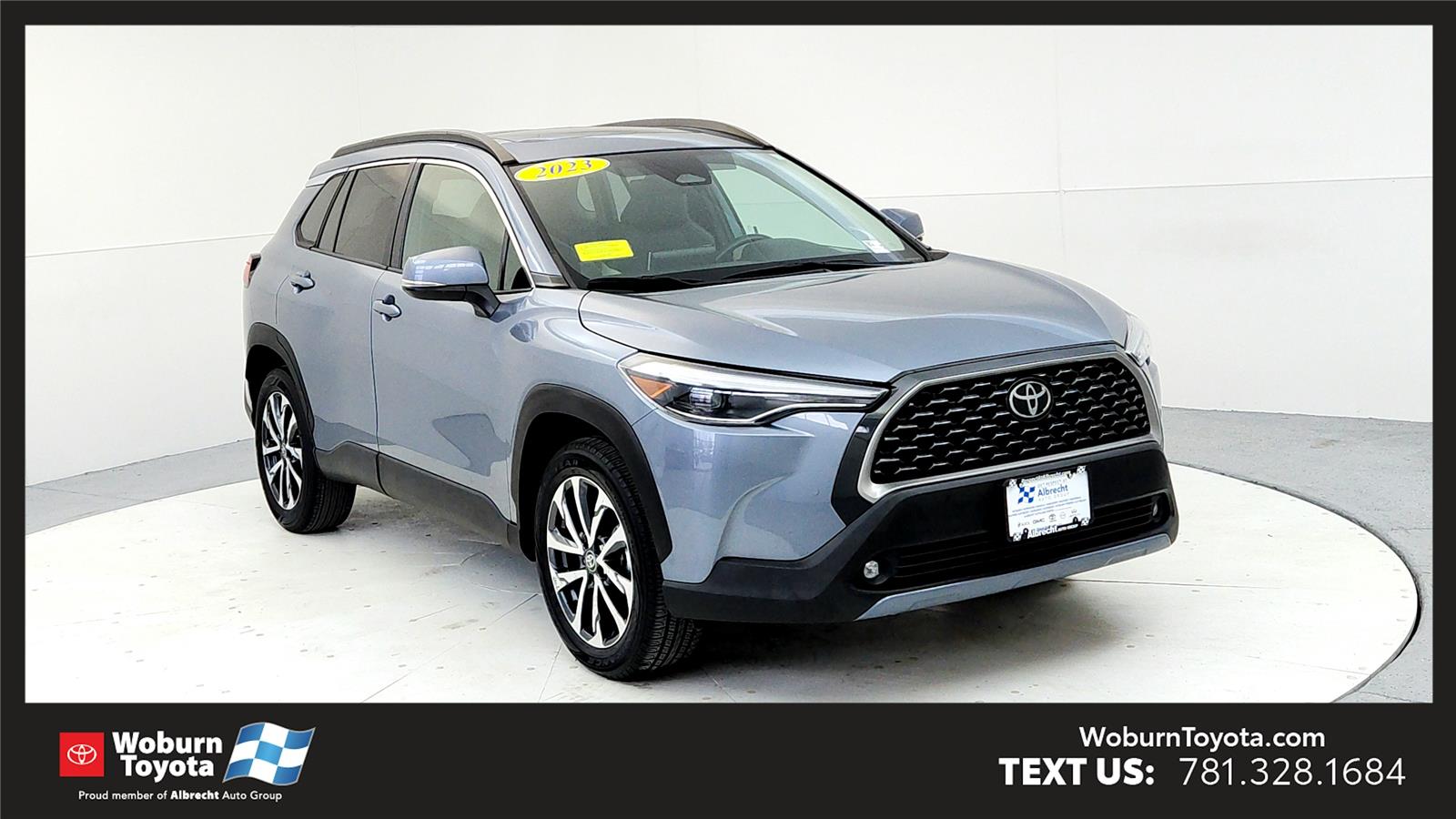 2023 Toyota Corolla Cross XLE's photo