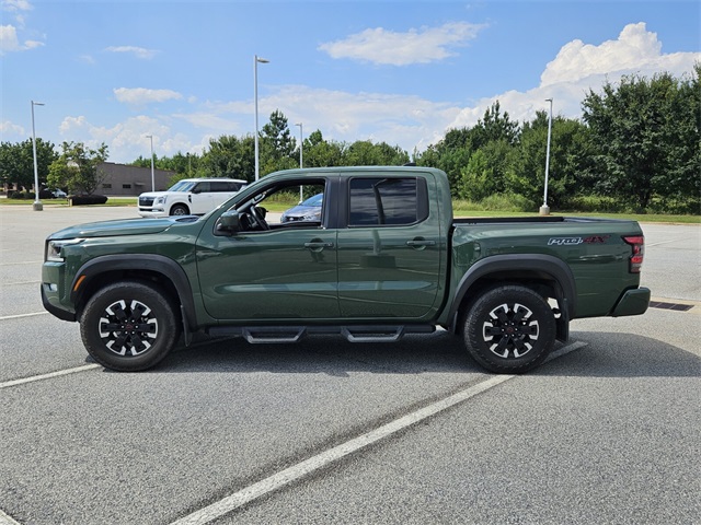 2022 Nissan Frontier PRO-4X photo 3