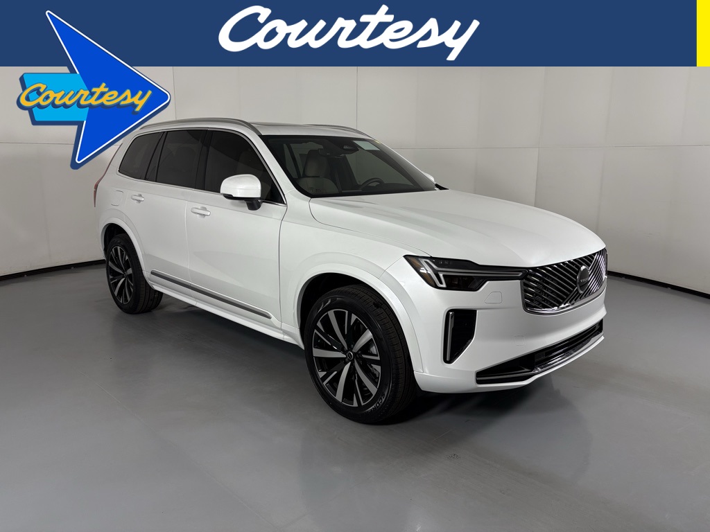 2026 Volvo XC90 Core's photo