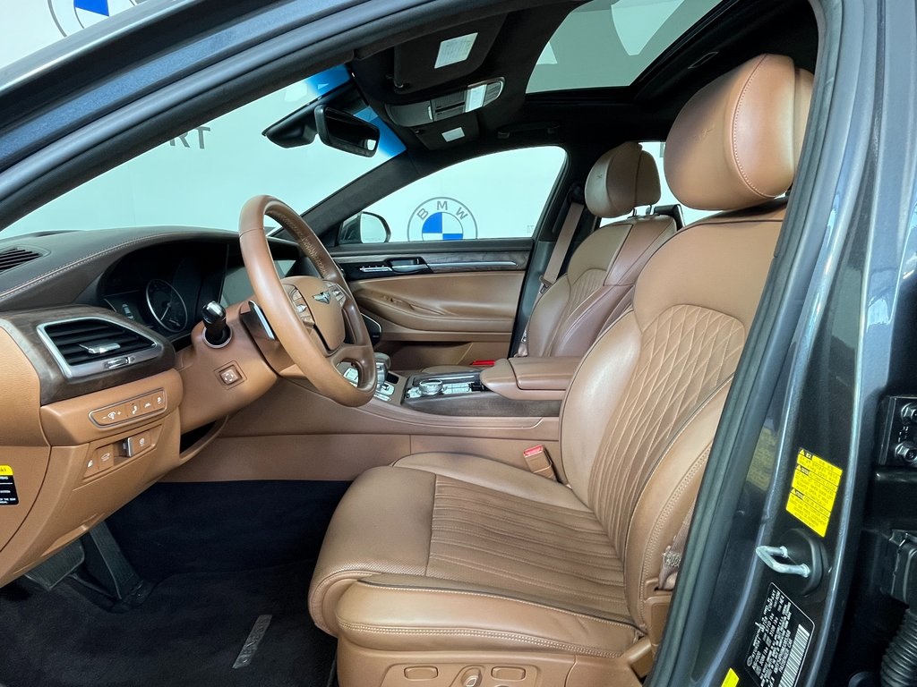 2021 Genesis G90 5.0 Ultimate photo 15