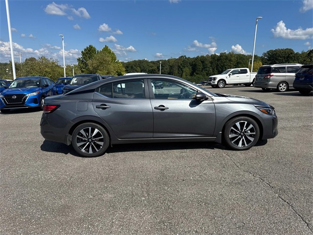 2025 Nissan Sentra SV photo 3