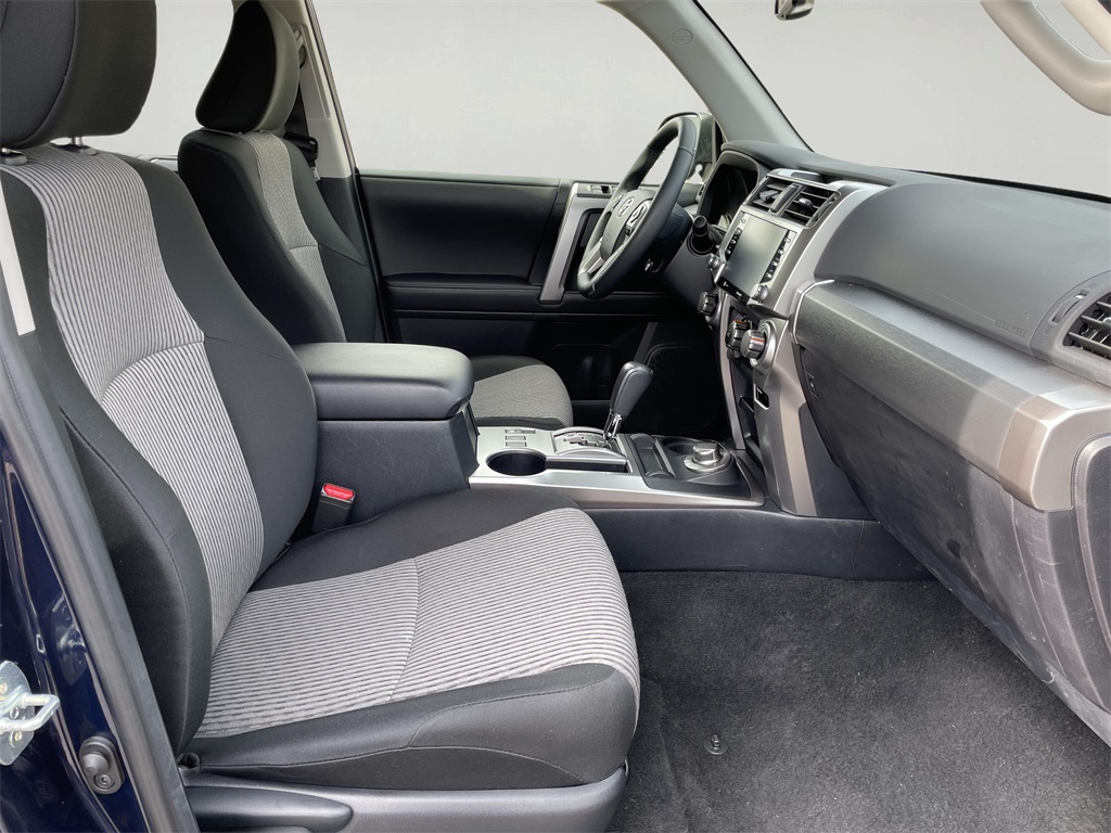 2024 Toyota 4Runner SR5 photo 16