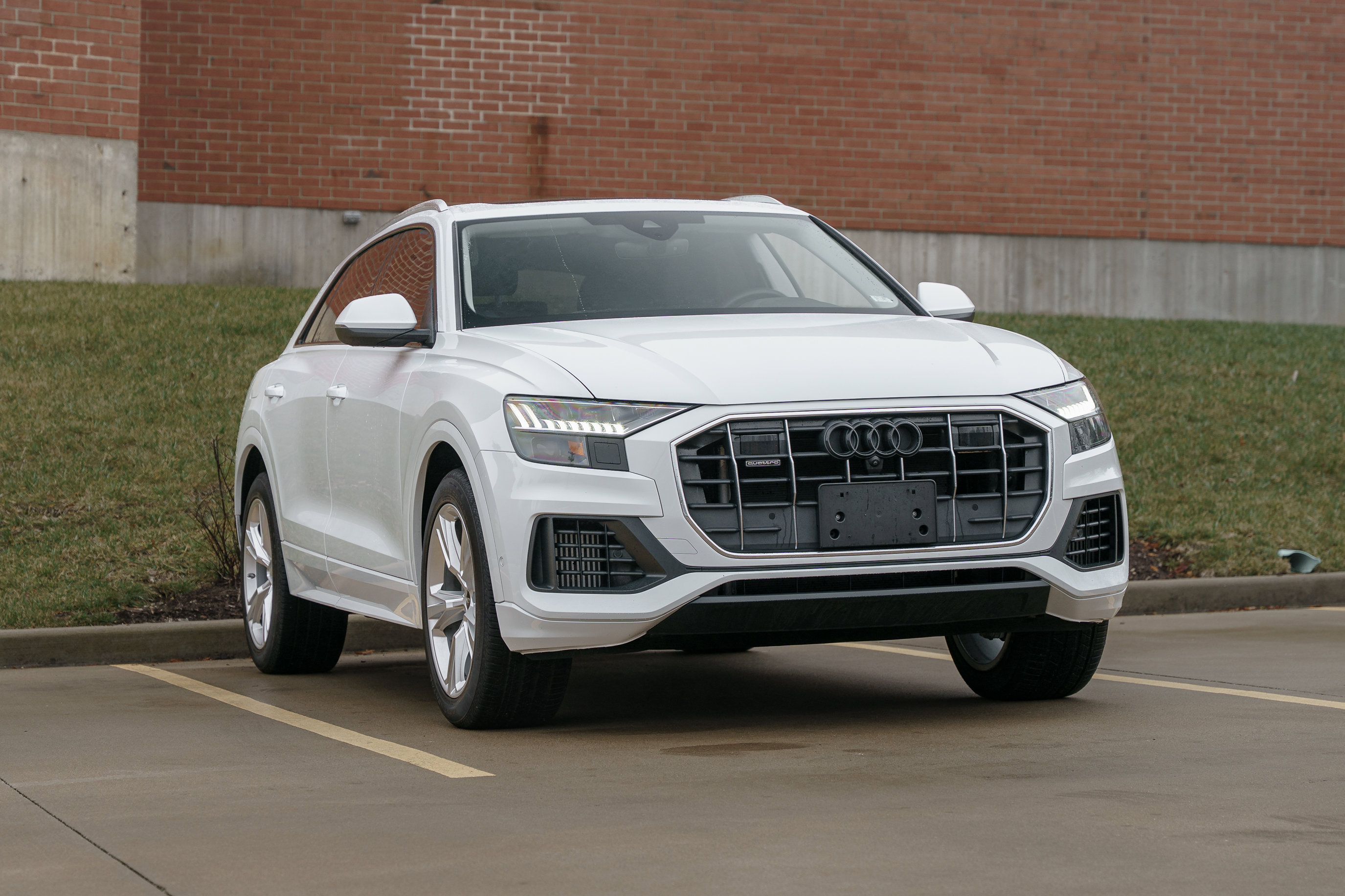 2023 Audi Q8 Premium's photo
