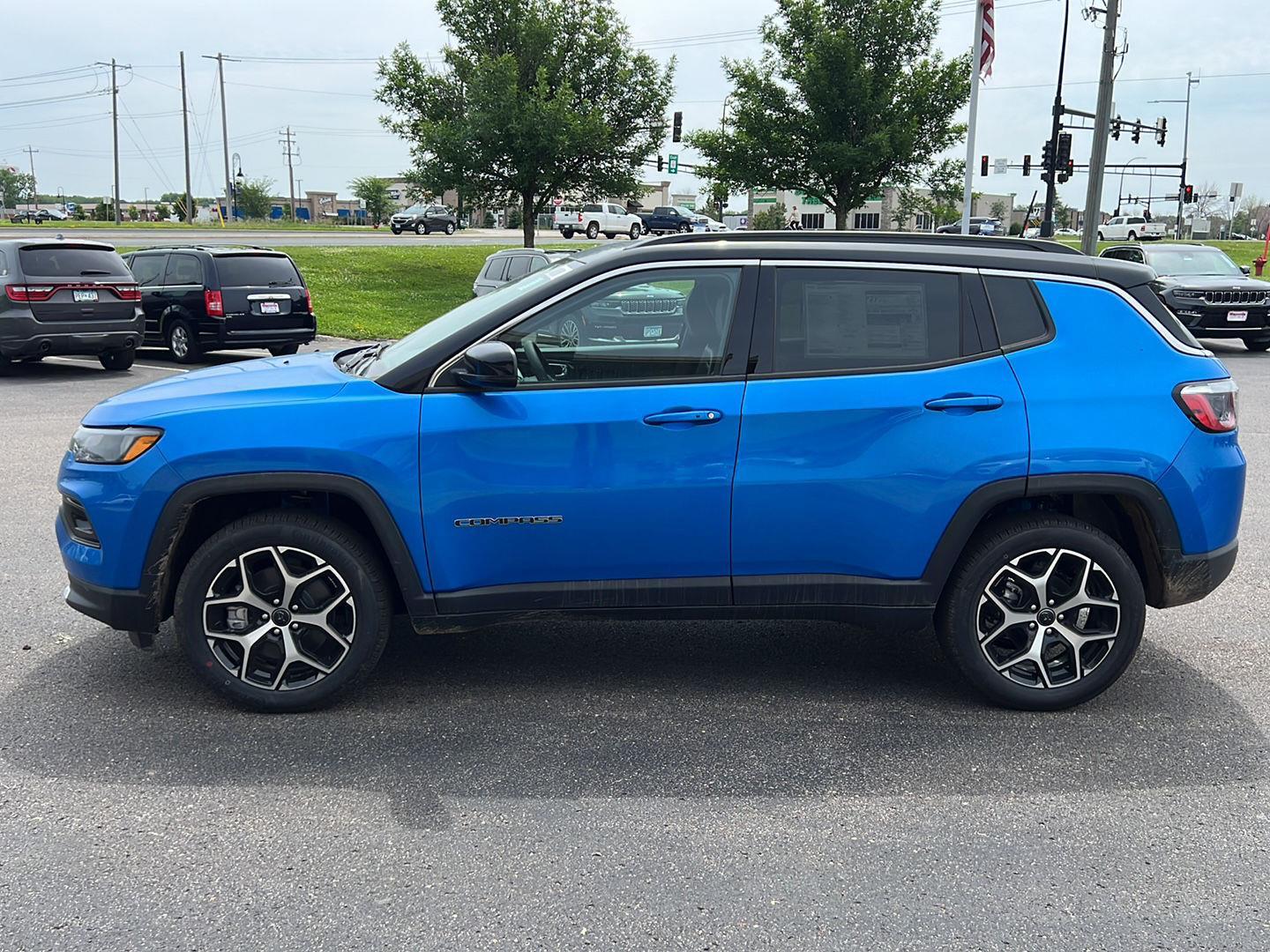 2025 Jeep Compass Limited photo 3
