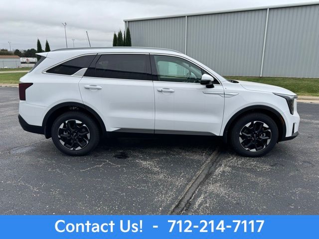 2025 Kia Sorento S photo 2