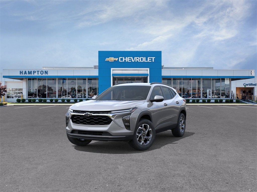 2025 Chevrolet Trax LT photo 3
