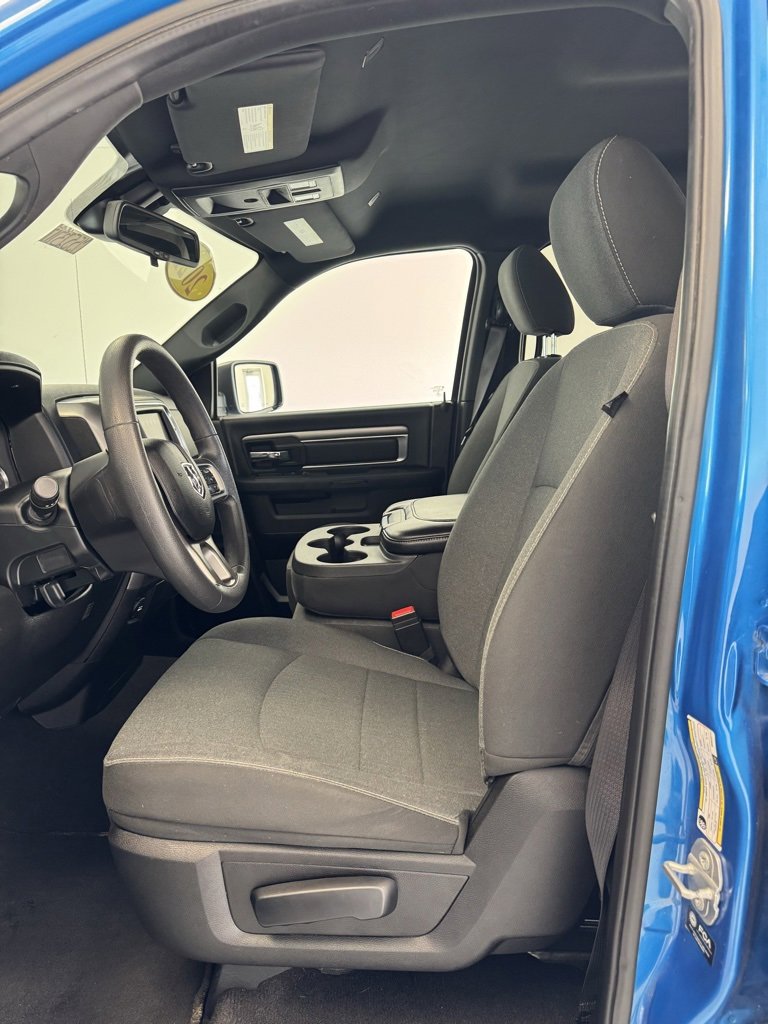 2021 Ram 1500 Classic Warlock photo 3