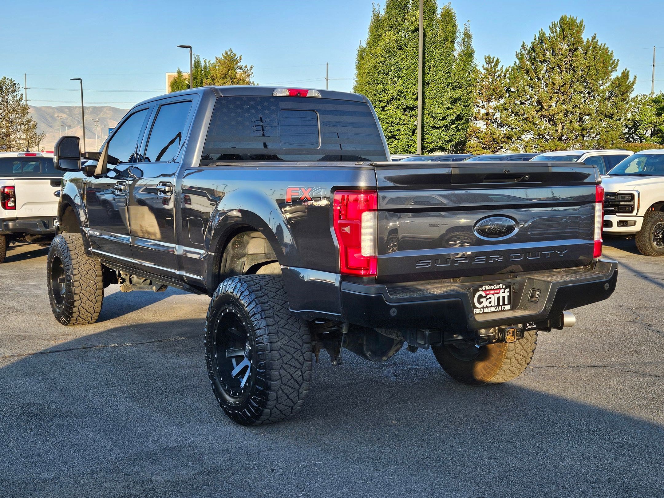 2017 Ford F-350 Lariat photo 5