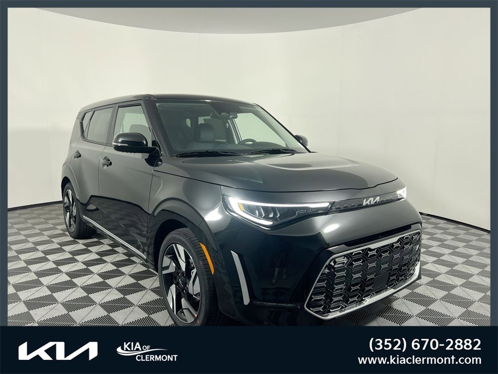 2025 Kia Soul GT-Line's photo