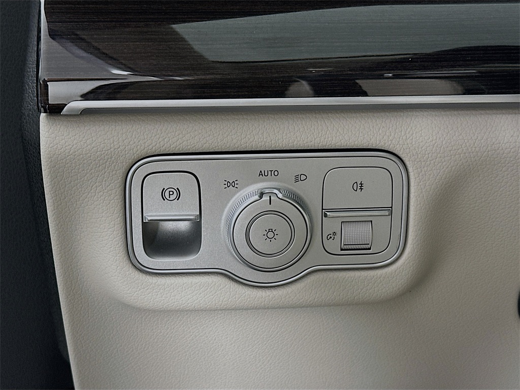 2026 Mercedes Benz GLE 450 4MATIC photo 10