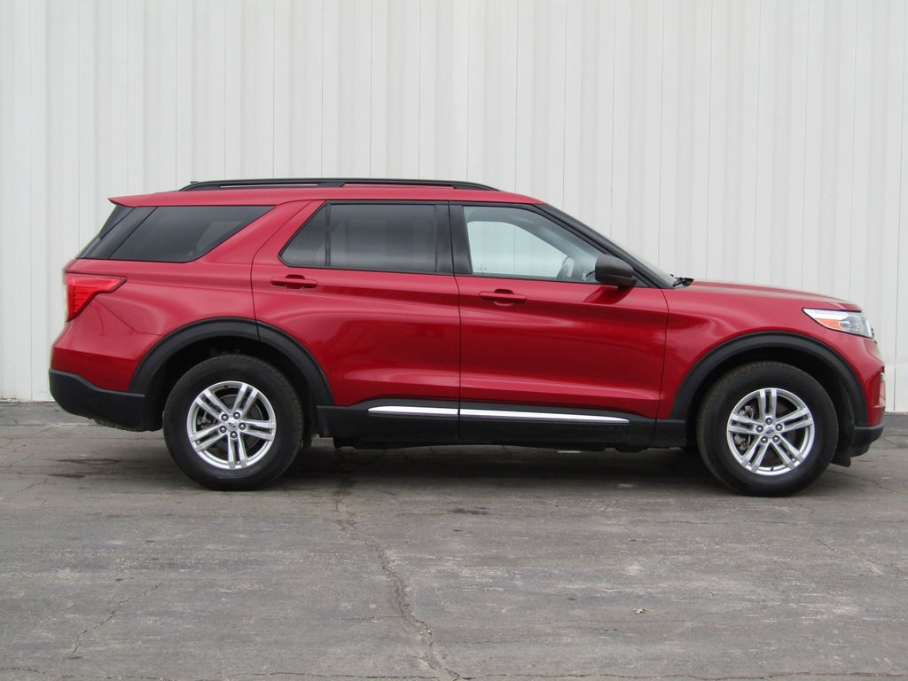 Used 2023 Ford Explorer XLT with VIN 1FMSK8DHXPGA07309 for sale in Kansas City