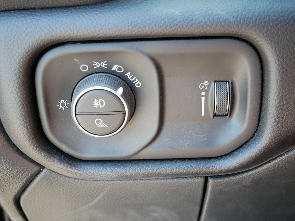 2025 Ram 2500 Big Horn photo 18