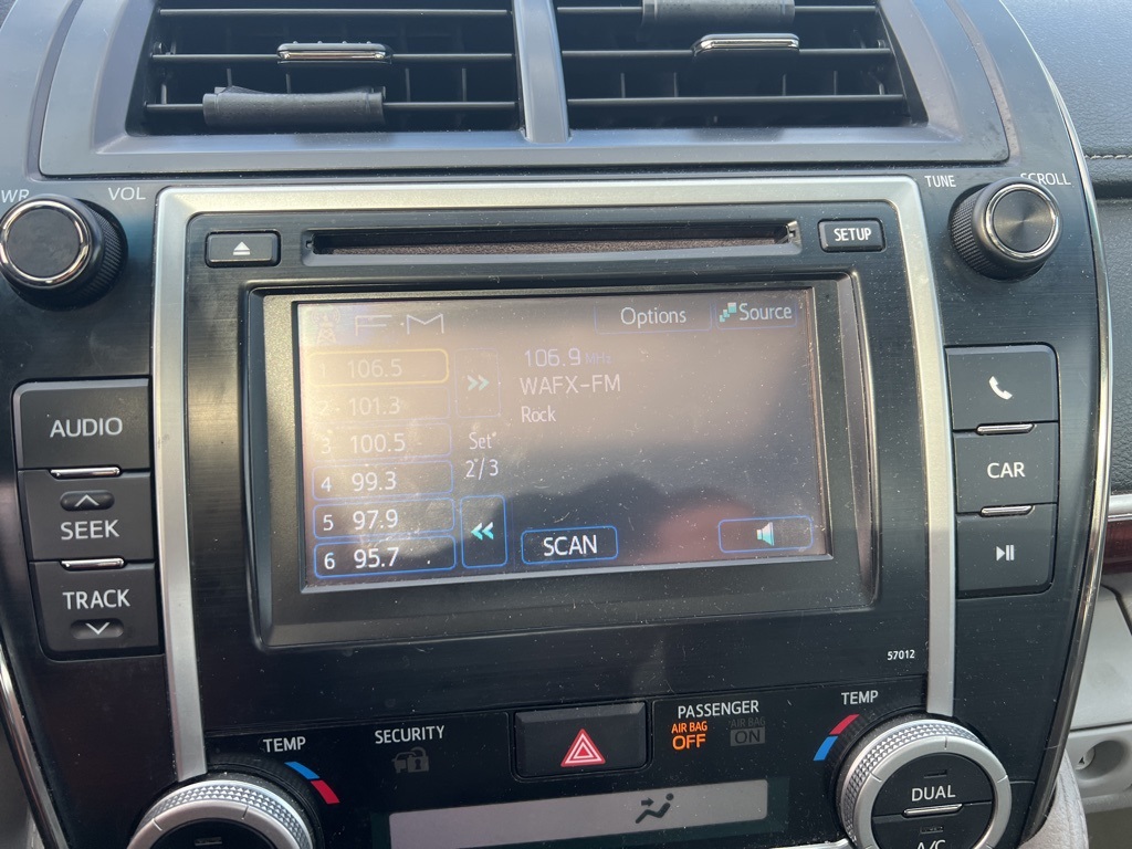 2012 Toyota Camry photo 15