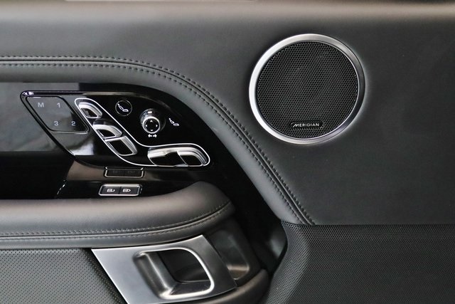 2022 Land Rover Range Rover photo 2