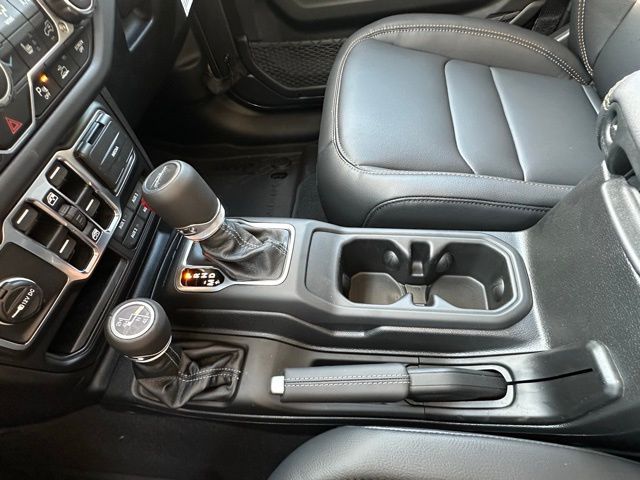 2025 Jeep Gladiator Sport photo 26