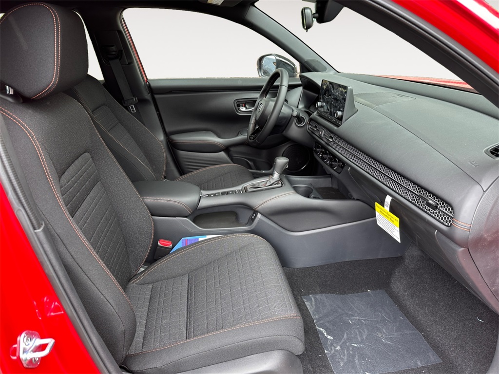 2025 Honda HR-V Sport photo 15