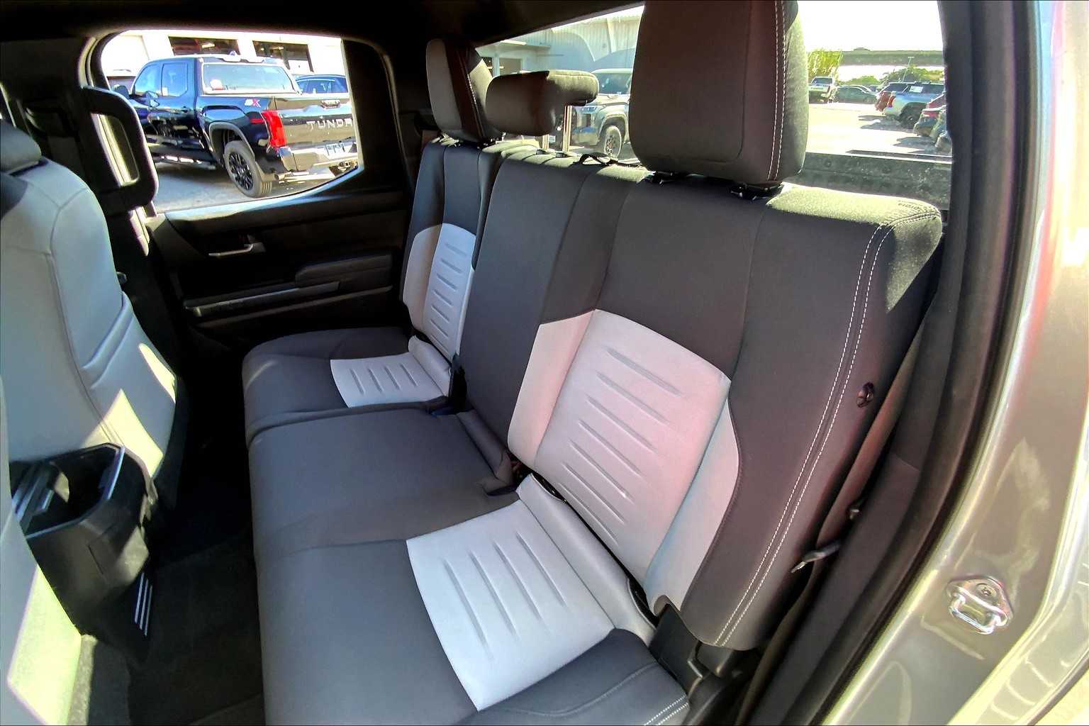 2024 Toyota Tacoma TRD Sport 4x4 photo 19