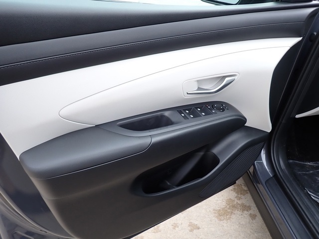 2025 Hyundai Tucson SEL photo 14