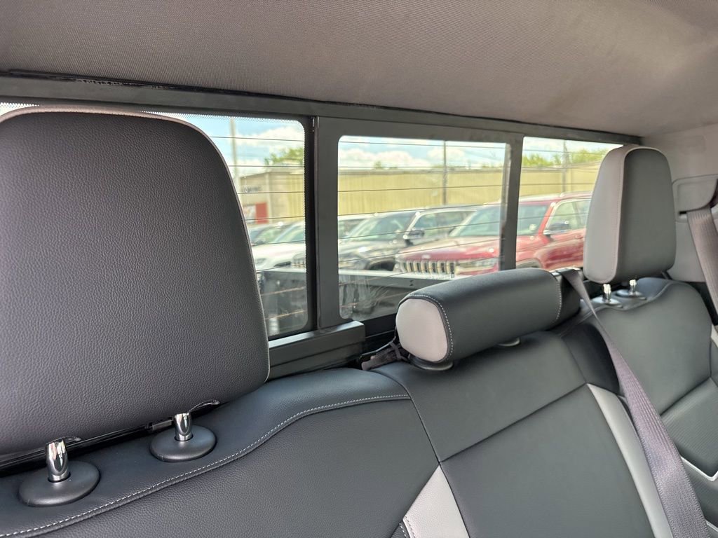 2025 Chevrolet Silverado 1500 RST photo 35