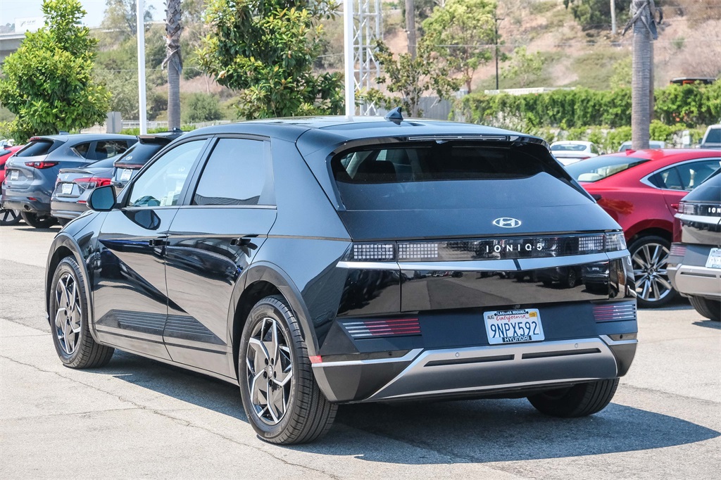 2024 Hyundai Ioniq 5 SEL photo 4