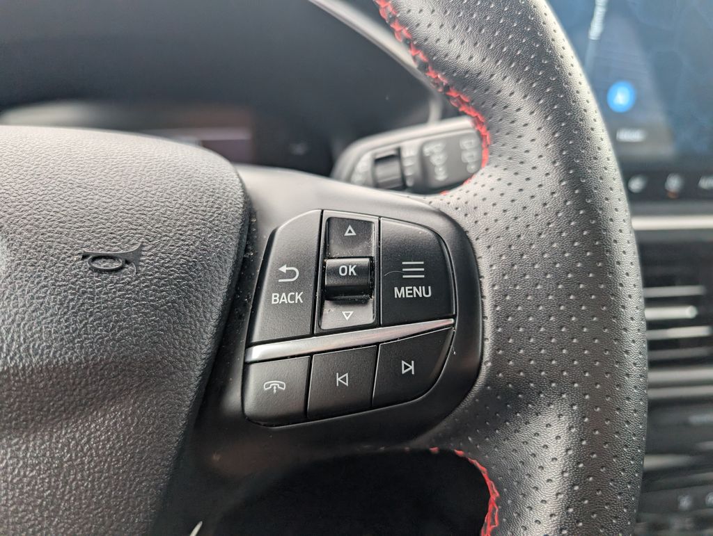 2023 Ford Escape ST-Line photo 15