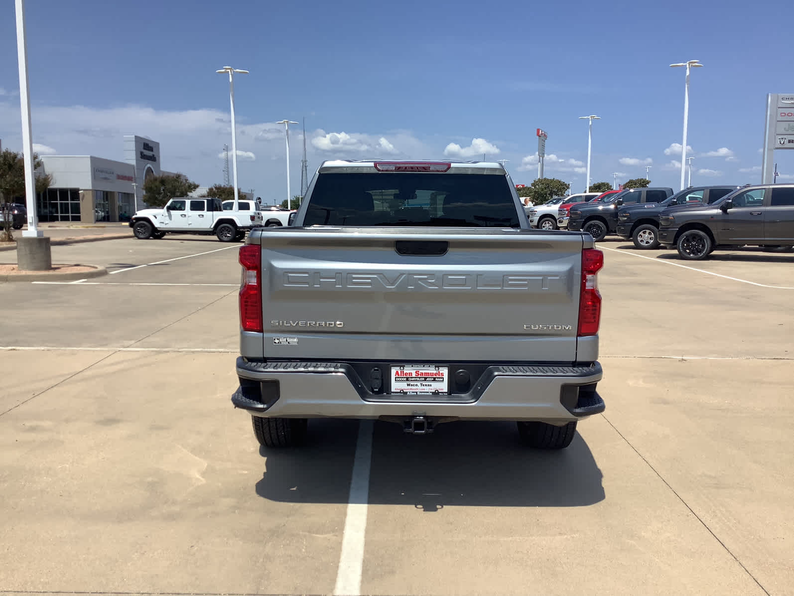 2024 Chevrolet Silverado 1500 Custom photo 5