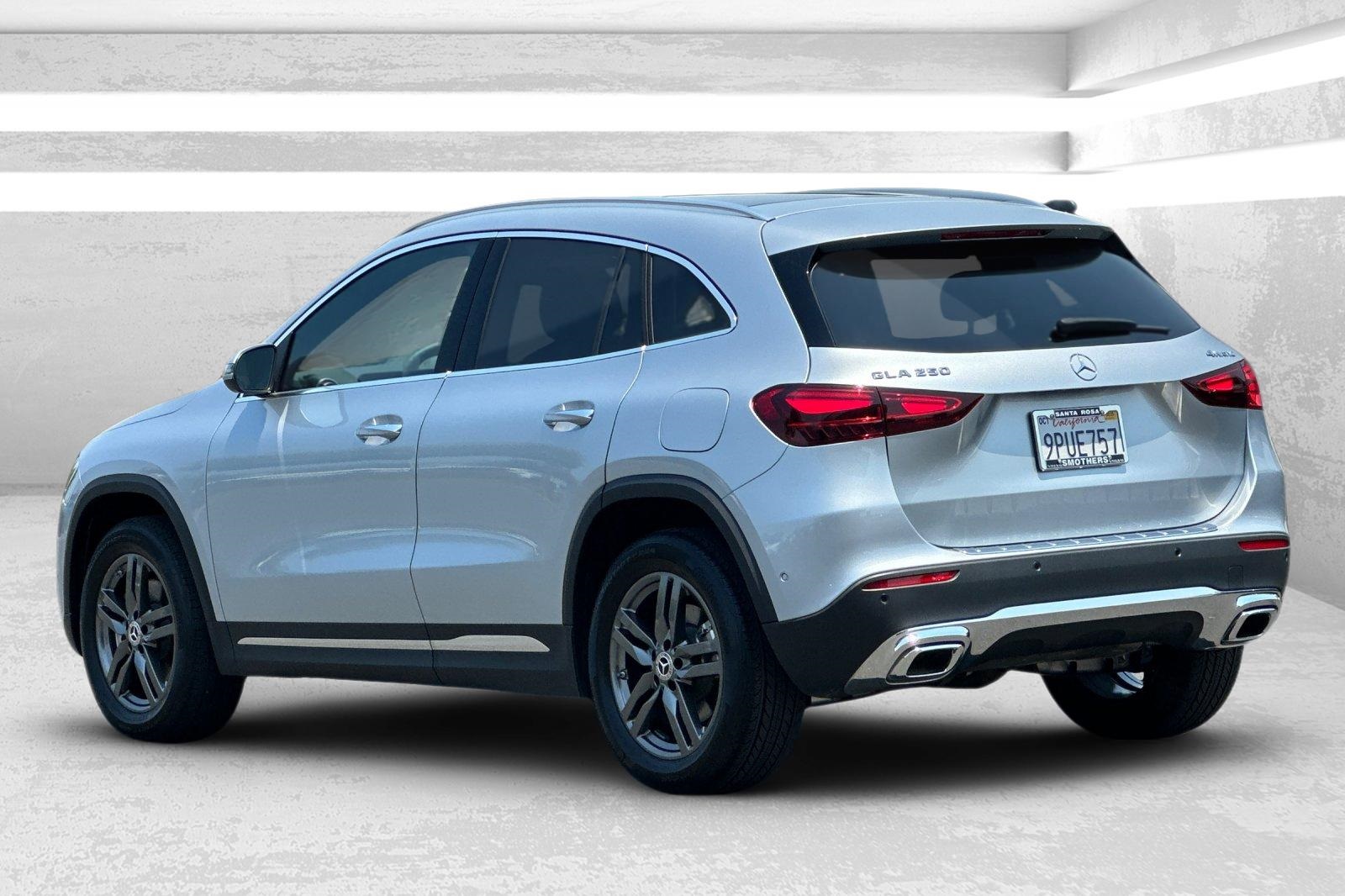 2025 Mercedes Benz GLA 250 4MATIC photo 4