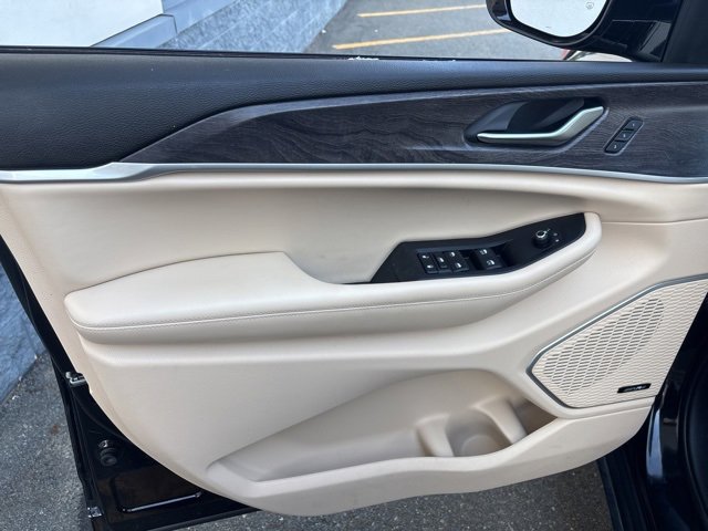 2022 Jeep Grand Cherokee Limited photo 9